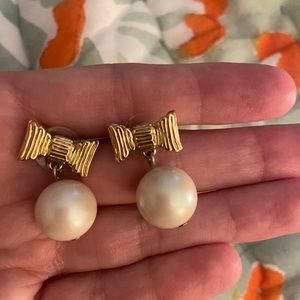Kate Spade gold bow pearl earrings